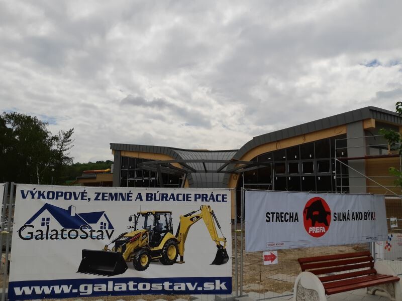 Finalizácia strechy, pohľad na záruku kvality, firmu Prefa Aluminiumprodukte. 