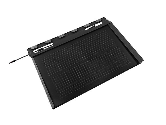 Obrázok ukazuje malý PREFA integrovaný solárny panel v čiernej farbe.