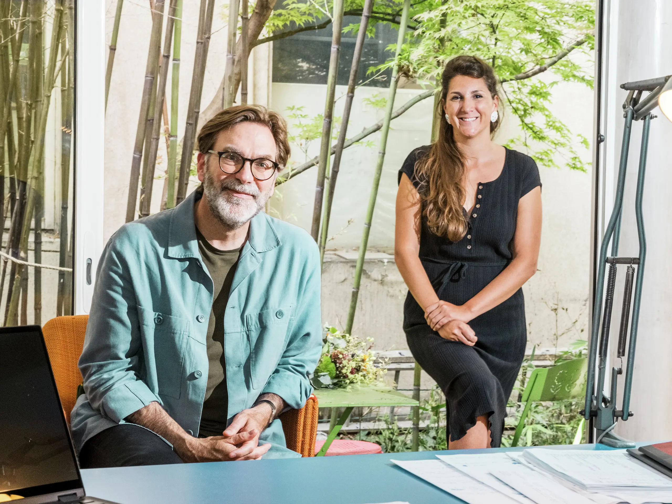 Architekti Florian Golay a Noémie Guimbard z ateliéru Léger, ktorí okrem iného viedli projekt renovácie historickej stodoly „La Grange à Gaby“ v Engins. Projekt kombinuje tradičnú architektúru s modernými materiálmi, ako je napríklad hliníková strecha PREFA.
